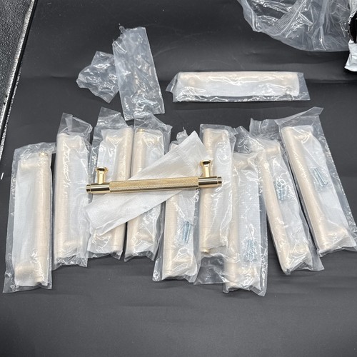 Pcs gold cabinet handles - 11,